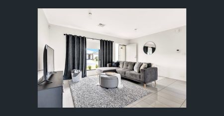 Luxury, Comfort & Low-Maintenance Living in Eyre's Premier Pocket - Photo 4