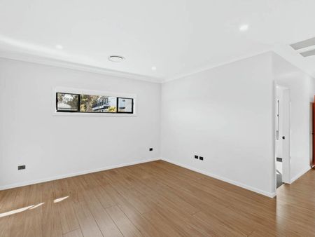 STUNNING MODERN HOME - Photo 3