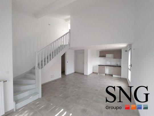 T3 DUPLEX AVEC BALCON ET DEUX PARKINGS - Photo 1