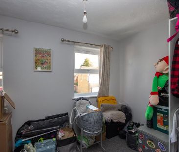 2 bedroom end of terrace house to rent - Photo 4