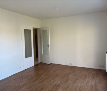 Location Appartement 4 pièces 77 m² La Châtre - Photo 3