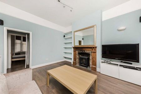 2 bedroom flat to rent - Photo 3