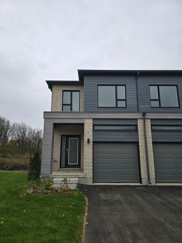 For Lease - 27 Oak Forest Common Crescent, Cambridge, Ontario - Photo 3