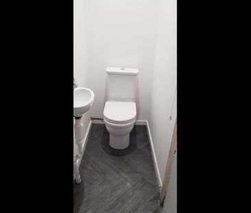 Hinchliffe Avenue - Photo 2