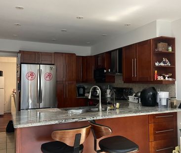 For Lease - 4072 Colonial Drive, Mississauga, Ontario - Photo 2