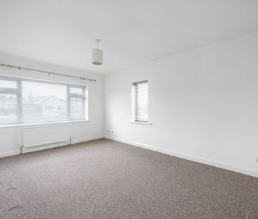 3 Bedroom - Photo 3