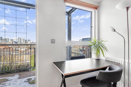 Seren Park Gardens, London, SE3 - Photo 3