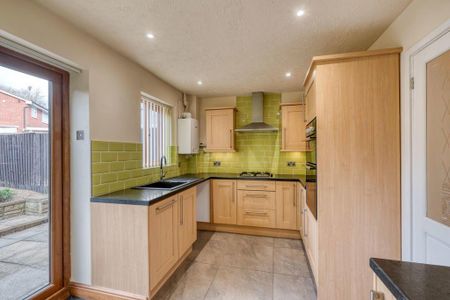 2 bedroom terraced house to rent - Photo 4