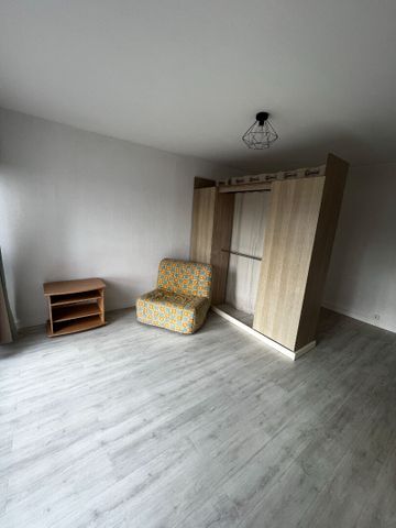 Location Appartement 1 pièce 27m² - Photo 5