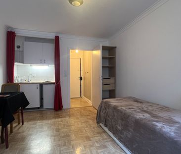 Appartement a louer Paris - Loyer €732/mois charges comprises ** - Photo 6