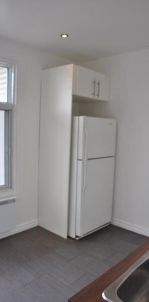 2 et demie à louer - Photo 1