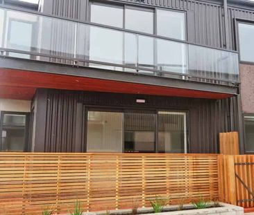 The Fireman's Apartment - Petone - Photo 4