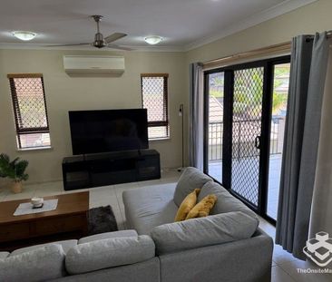 Fully Furnished 2 Bedroom Unit - Available November - Photo 4