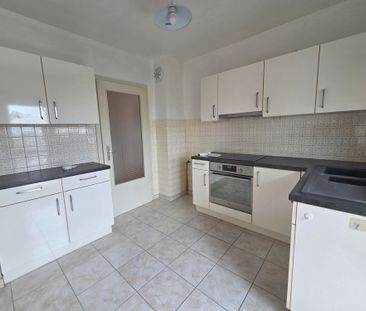 Location Appartement 4 pièces 79m² - Photo 5