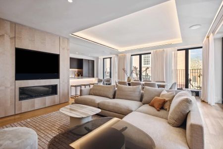 A spacious three bedroom lateral apartment set within the prestigious Lancer Square development. - Photo 4