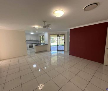 Lovely Established Home - Photo 5