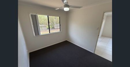 STUNNING MODERN HOME WITH 4 BEDROOMS - Photo 4