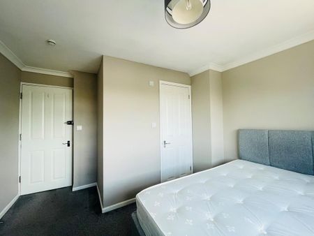 1 bedroom in a house share to rent - Photo 5