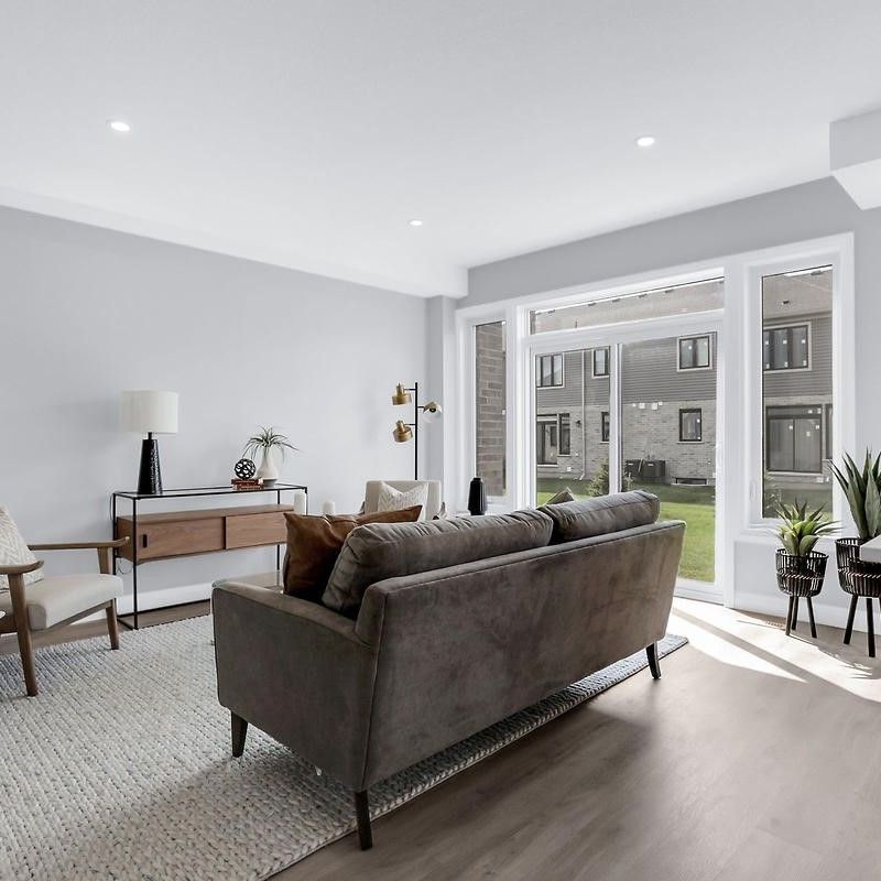 For Lease - 93 STONEFIELD Lane Unit# 130, Middlesex Centre, Ontario - Photo 1