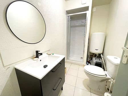 Location Appartement 2 pièces 44m² - Photo 3