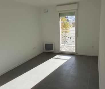 Location Appartement 3 pièces 61m² MARSEILLE 11ème - Photo 5