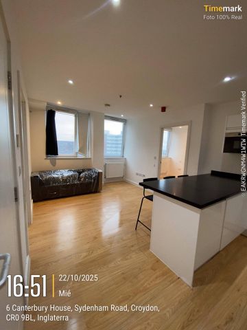 2 Bed Flat, Canterbury House, CR0 - Photo 2
