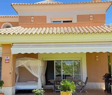 Luxury Semidetached House for rent in Marbella Del Este, Andalusia - Photo 1