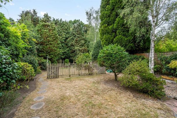 5 bedroom semi-detached house to rent - Photo 1