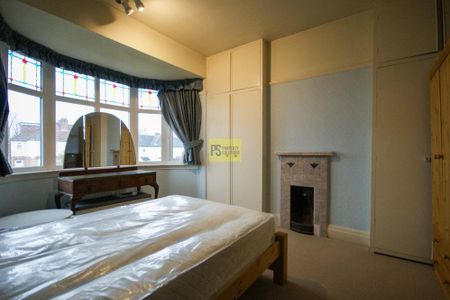 4 bedroom terraced house to rent - Photo 2