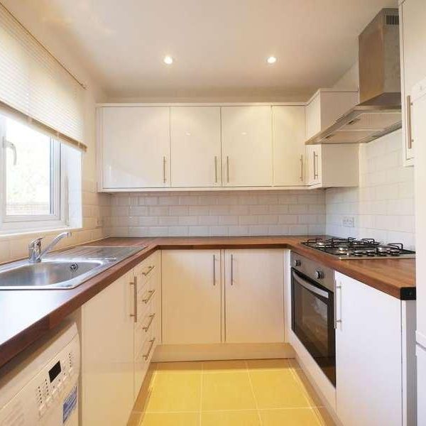 Hambledon Close, Hillingdon, UB8 - Photo 1