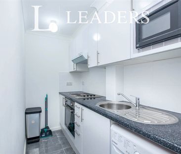 3 bedroom apartment to rent Richley House, Mannington Place, Bourne... - Photo 4