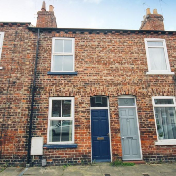 2 bedroom terraced house to rent - Photo 1