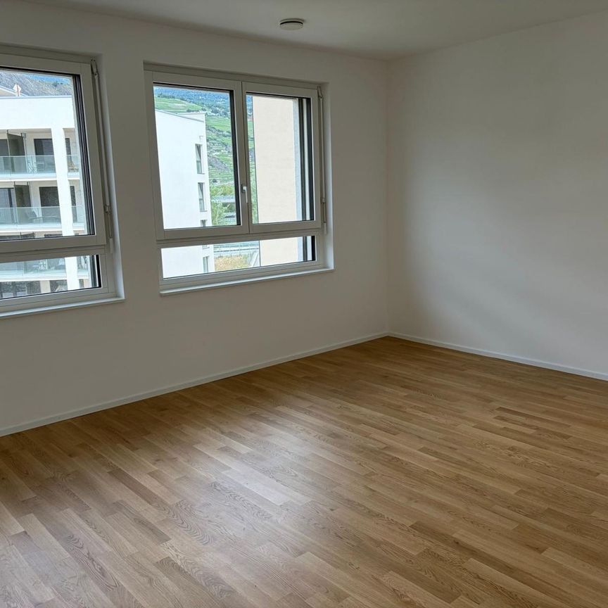 Très joli appartement de 2.5 pièces au 2ème étage avec grand balcon - Foto 1