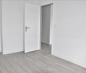 2 pièces - 43,45 m² - 1er étage - Colocation non autorisée - Photo 1