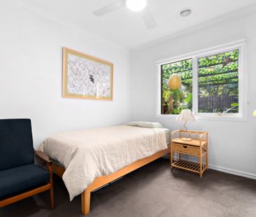 15 Molong Avenue, Hampton East VIC 3188 - House For Rent | Domain - Photo 4