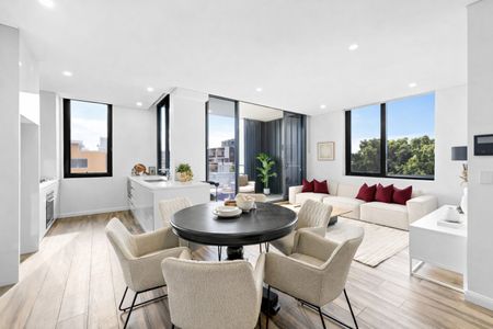Three Bedroom Apartment! Be the first to inspect!! - Photo 3