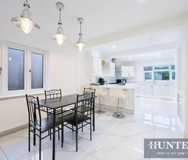 4 bedroom detached house to rent - Photo 6