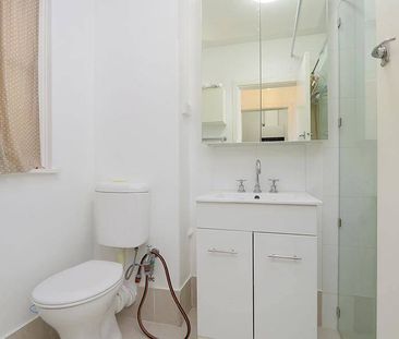 CITY LIVING - 1X1 FURNISHED APARTMENT - Photo 4