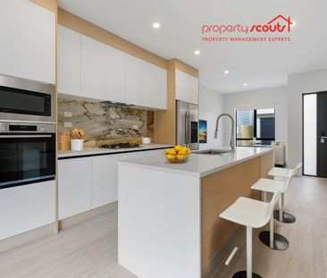 4-Bedroom Family Home in Massey - Photo 4