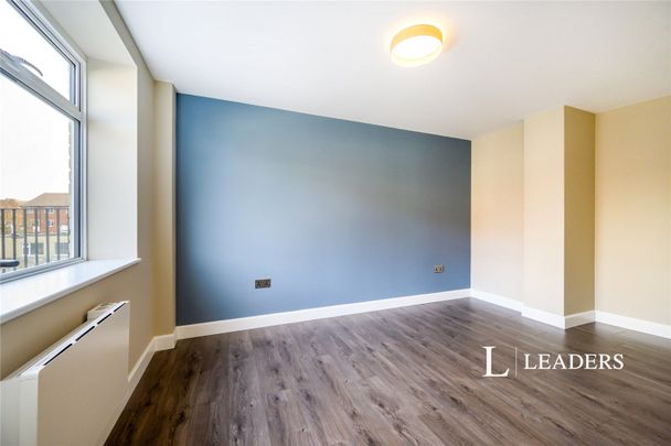 1 bedroom apartment to rent The Hard, Portsmouth, Hampshire, PO1 - Photo 1