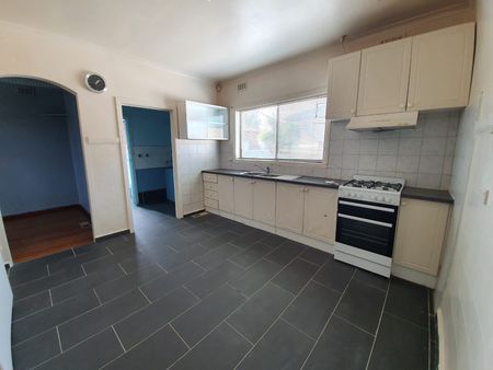 1/27 Main Road, Clayton South VIC 3169 - Apartment For Rent | Domain - Photo 4