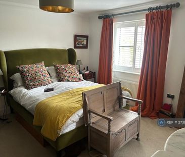 3 bedroom semi-detached house to rent - Photo 2