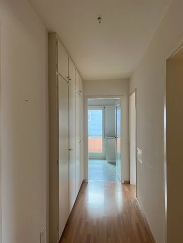 2.5 Zimmer, 62 m², 1. Stock - Photo 5