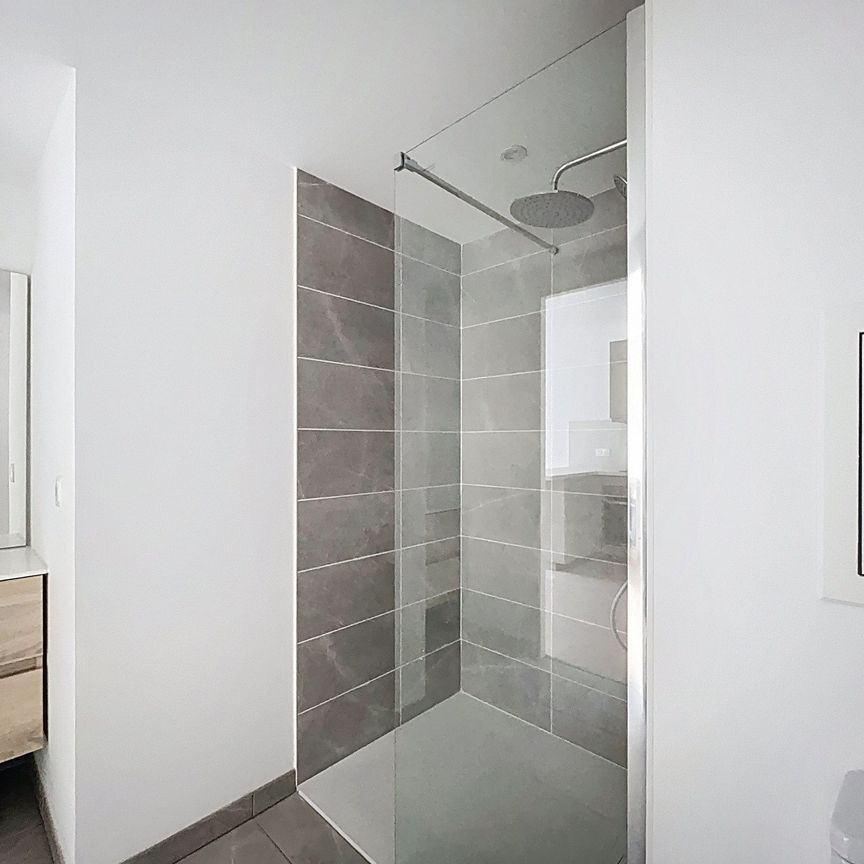 APPARTEMENT T1 BIS REIMS CHAMP DE MARS - Photo 1