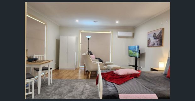 Furnished Room with all bills included - Photo 1