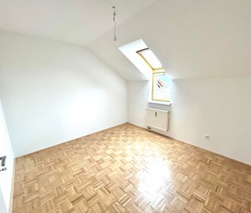 Schöne 2-Zimmer-Wohnung im Dachgeschoss *sofort verfügbar* - Foto 5