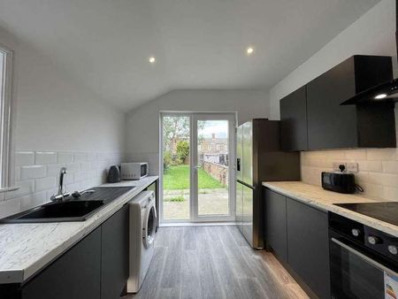 Patrick Street, Grimsby, DN32 - Photo 5