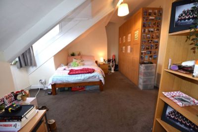 6 bedroom House in Royal Park Road, Leeds - Photo 3