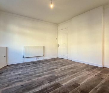 2 bedroom detached bungalow to rent - Photo 4