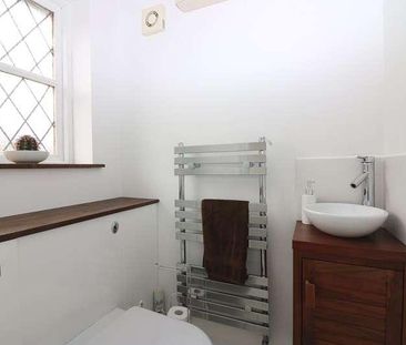 Kingston Avenue, Shoeburyness, Southend-on-sea, Essex, SS3 - Photo 1